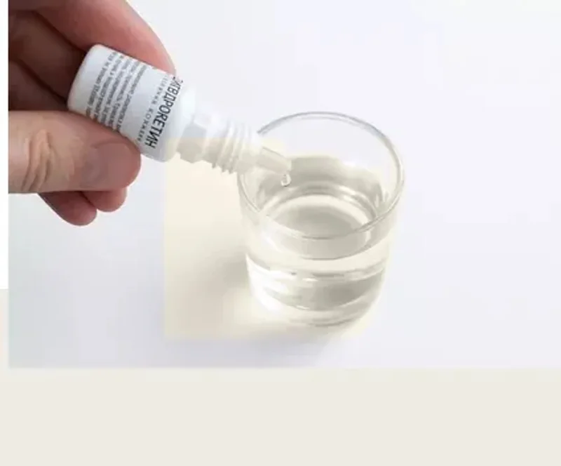 Капли Leafens в стакане воды